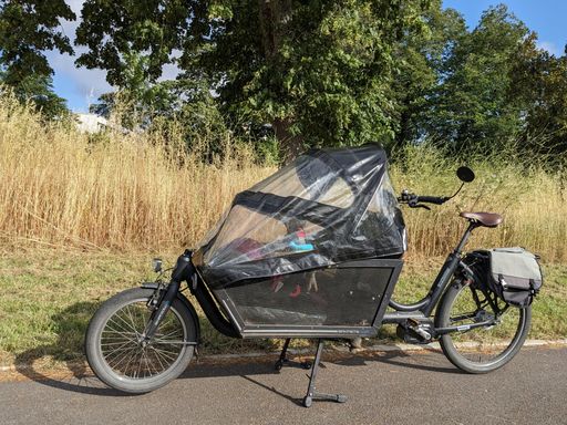 Bakfiets Biporteur Électrique Shadow STEPS avec sa grande caisse à l’avant