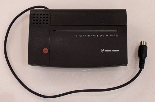 L’imprimante du Minitel avec son câble DIN