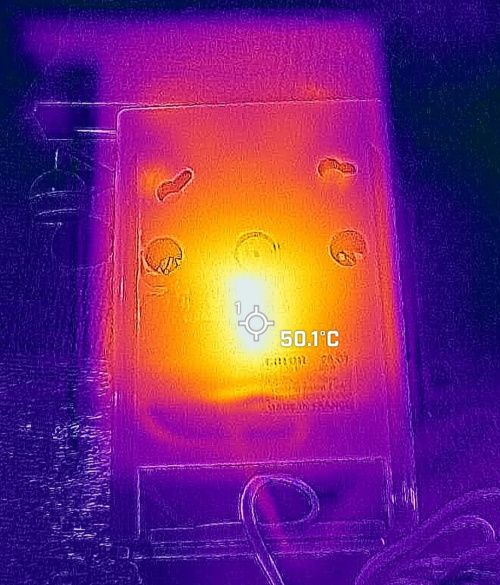 Vue thermique arrière de l’ouvre-boîtes après 2 minutes de fonctionnement continu