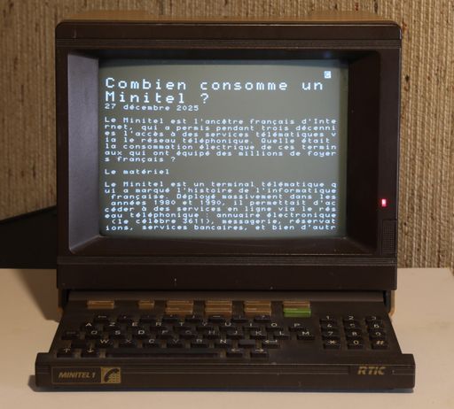 Minitel 1B de La Radiotechnique Industrielle et Commerciale
